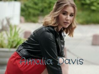 Amalia_Davis