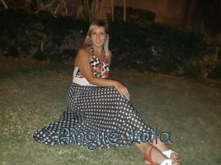 Angiie_Lala
