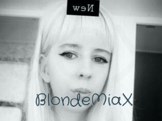 BlondeMiaX