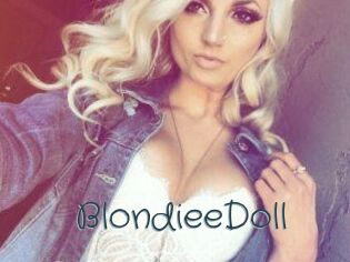 BlondieeDoll