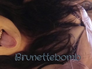 Brunettebomb