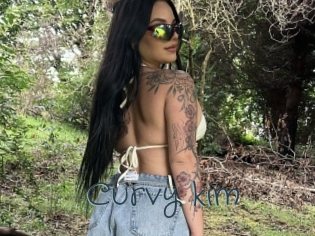 Curvy_kim
