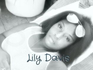 Lily_Davis