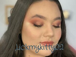 Lickmykitty02
