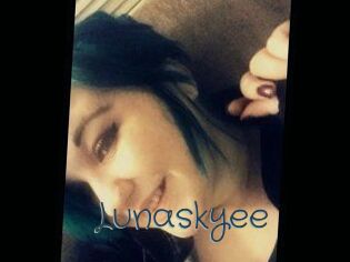 Lunaskyee