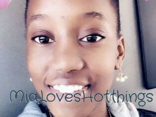 MiaLovesHotthings
