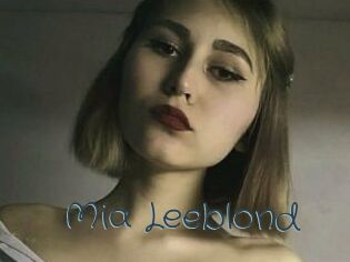Mia_Leeblond