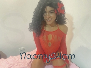 Naomy24cm