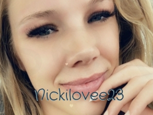 Nickilovee23