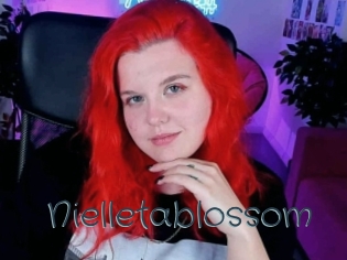 Nielletablossom