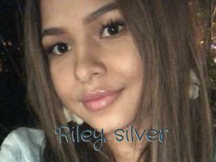 Riley_silver