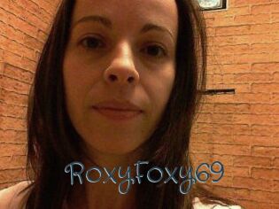 RoxyFoxy_69