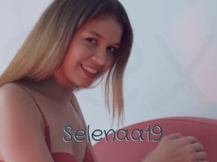 Selenaa19