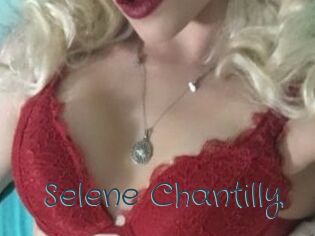Selene_Chantilly