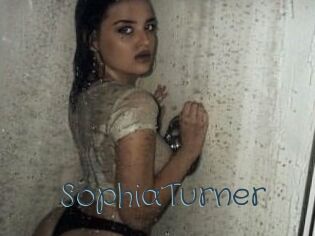 Sophia_Turner